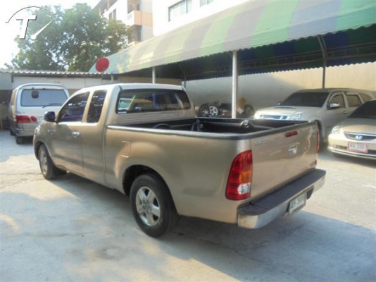 TOYOTA HILUX VIGO 2.5 E XTRA CAB โฉม X-TRA CAB สีบรอนซ์ทอง เกียร์ธรรมดา TOYOTA HILUX VIGO 2.5 E XTRA CAB โฉม X-TRA CAB สีบรอนซ์ทอง เกียร์ธรรมดา
