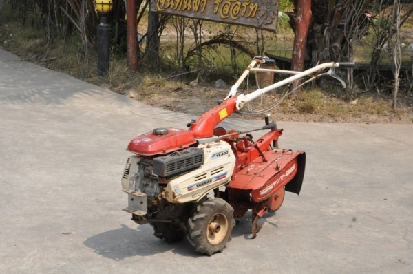 ขายรถพรวนดินYANMAR YK400สาดดิน ยกร่อง แรงดี เบนซิล สภาพสวยเดิมจากญี่ปุ่น มีเกียร์ 15,500เท่านั้น