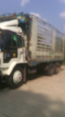 ขายรถบรรทุก 10 ล้อรั้ว ISUZU ROCKY 175 แรงม้า รั้วเหล็ก ราคา 550000