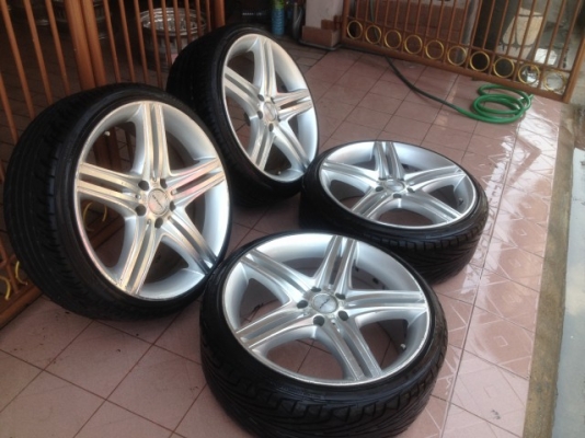 ล้อญี่ปุ่นเเท้ WALD 19 กว้าง8นิ้วครึงอ๊อฟ40ทั้ง4วงเก่าญี่ปุ่นเเท้สีเดิมๆสภาพสวย