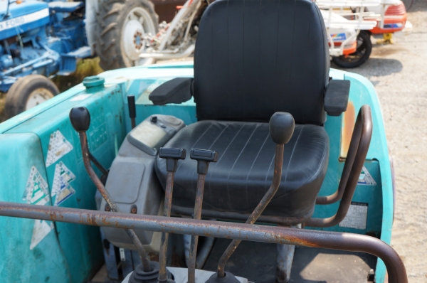 ขายรถขุด KOMUTSU PC10-7  พร้อมหัวเบรคเกอร์