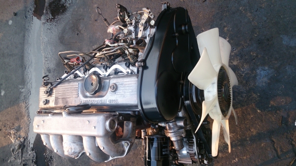 เครื่องมิตซูบิชิ สตราด้า 2500 4D56 พร้แมเกีร์ยสวยๆ