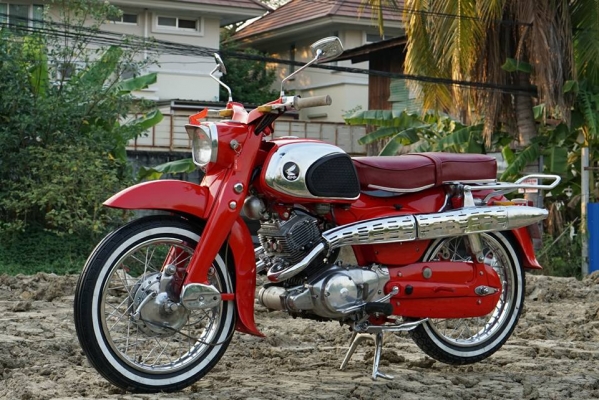 วุฒิ นนบุรี ขาย HONDA CS92 บินลี่ท่อยกหล่อๆรถเดิมๆสีแดงสด