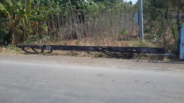 ขายคัชซี 6 ล้อ อีสุๆ TX พร้อมชุดแหนบ หน้าหลัง ทะเบียน ม79