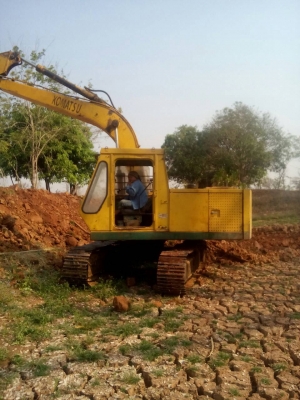 ขาย แบคโฮ KOMATSU PC120-2 เก่านอก เอกสารใบอินวอยซ์ เครื่องแน่น รถใช้งานอยู่ทุกวัน