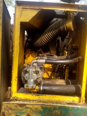 ขาย แบคโฮ KOMATSU PC120-2 เก่านอก เอกสารใบอินวอยซ์ เครื่องแน่น รถใช้งานอยู่ทุกวัน