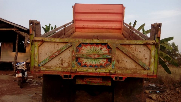 **ด่วน!! 740,000 บ.ต่อรอง/// 6ล้อใหญ่ดั้มดิน ISUZU DECA FTR-200 ยูโรทู ปี49 รถห้างแท้ เครื่อง/เกียร์ เดิม หัวสวย พาวเวอร์/ทริฟฟี่/แอร์/ก.ไฟฟ้า ดั้มเหล็ก4.0ม.ยาง900/20 สวย พร้อมใช้งาน เล่ม ครบ **ขาย ISUZU DECA FTR 200 HP EURO-2 ปี49 6ล้อดั้มดิน6ตัน สภาพสวย **ด่วน!! 740,000 บ.ต่อรอง/// 6ล้อใหญ่ดั้มดิน ISUZU DECA FTR-200 ยูโรทู ปี49 รถห้างแท้ เครื่อง/เกียร์ เดิม หัวสวย พาวเวอร์/ทริฟฟี่/แอร์/ก.ไฟฟ้า ดั้มเหล็ก4.0ม.ยาง900/20 สวย พร้อมใช้งาน เล่ม ครบ **ขาย ISUZU DECA FTR 200 HP EURO-2 ปี49 6ล้อดั้มดิน6ตัน สภาพสวย