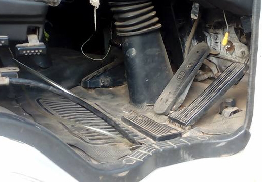 **ด่วน!! 740,000 บ.ต่อรอง/// 6ล้อใหญ่ดั้มดิน ISUZU DECA FTR-200 ยูโรทู ปี49 รถห้างแท้ เครื่อง/เกียร์ เดิม หัวสวย พาวเวอร์/ทริฟฟี่/แอร์/ก.ไฟฟ้า ดั้มเหล็ก4.0ม.ยาง900/20 สวย พร้อมใช้งาน เล่ม ครบ **ขาย ISUZU DECA FTR 200 HP EURO-2 ปี49 6ล้อดั้มดิน6ตัน สภาพสวย **ด่วน!! 740,000 บ.ต่อรอง/// 6ล้อใหญ่ดั้มดิน ISUZU DECA FTR-200 ยูโรทู ปี49 รถห้างแท้ เครื่อง/เกียร์ เดิม หัวสวย พาวเวอร์/ทริฟฟี่/แอร์/ก.ไฟฟ้า ดั้มเหล็ก4.0ม.ยาง900/20 สวย พร้อมใช้งาน เล่ม ครบ **ขาย ISUZU DECA FTR 200 HP EURO-2 ปี49 6ล้อดั้มดิน6ตัน สภาพสวย