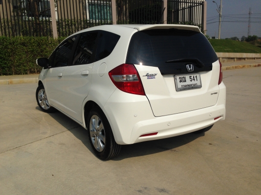 HONDA JAZZ 2012 รองท๊อป สวยสภาพป้ายแดง