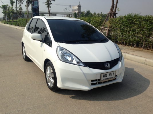 HONDA JAZZ 2012 รองท๊อป สวยสภาพป้ายแดง