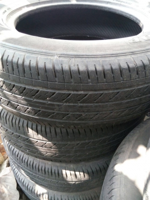 215/65R16 DUNLOP SP LT37  ชุด 4 เส้น tel.081-427-3941 ไอดีไลน์  0814273941