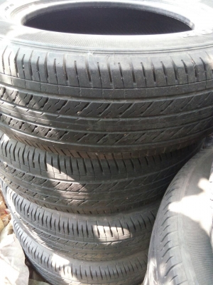 215/65R16 DUNLOP SP LT37  ชุด 4 เส้น tel.081-427-3941 ไอดีไลน์  0814273941