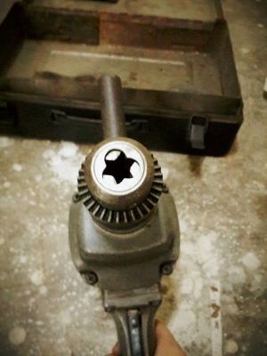 สว่านรุนเก่า Hitachi รุ่น bu-pm3