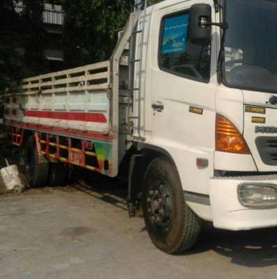 หกล้อ ฮีโน่ FG1J212ปี48ช่วงยาว6.50ม สภาพดีสวยพร้อมใช้งาน ทะเบียนพร้อมโอน