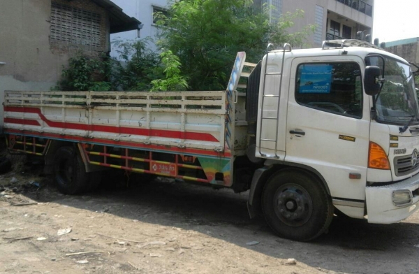 หกล้อ ฮีโน่ FG1J212ปี48ช่วงยาว6.50ม สภาพดีสวยพร้อมใช้งาน ทะเบียนพร้อมโอน