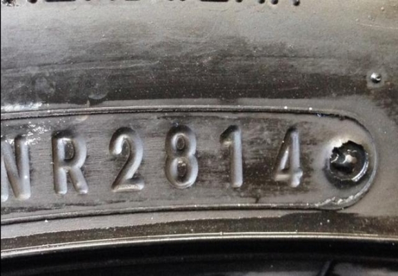 ล้อ Vossen ขอบ17 สภาพดี ไม่มีซ่อม 4รู100 หน้า 7.5 นิ้ว ET40 หลัง 8.5 นิ้ว ET35 พร้อมยาง Dunlop 205 45 17 ปลายปี14 ดอกเต็ม ใช้ยาว ราคาไม่แพง