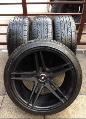 ล้อ Vossen ขอบ17 สภาพดี ไม่มีซ่อม 4รู100 หน้า 7.5 นิ้ว ET40 หลัง 8.5 นิ้ว ET35 พร้อมยาง Dunlop 205 45 17 ปลายปี14 ดอกเต็ม ใช้ยาว ราคาไม่แพง