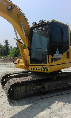 ขายแม็คโคร komatsu PC 130  รุ่น8 ดาวน์/สด