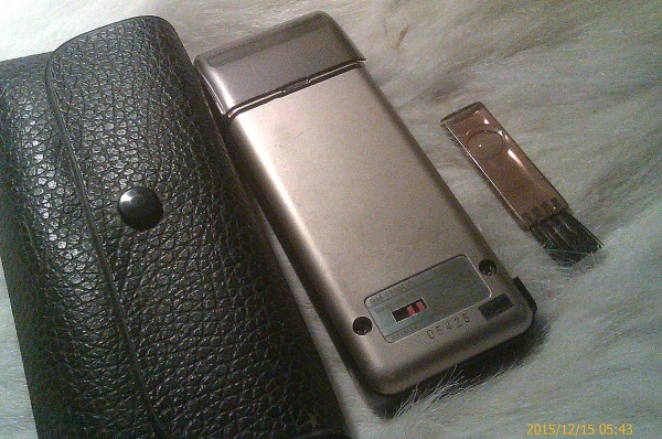 เครื่องโกนหนวดไฟฟ้า HITACHI แบบชาร์ทไฟ