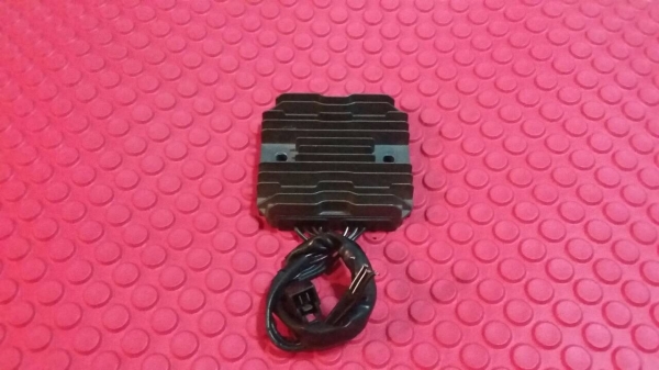 ((ขาย)) แผ่นช๊าต suzuki hayabuza 1300 ปี 2000 ราคา 1,900 บาท สนใจติดต่อ 099-198-6308