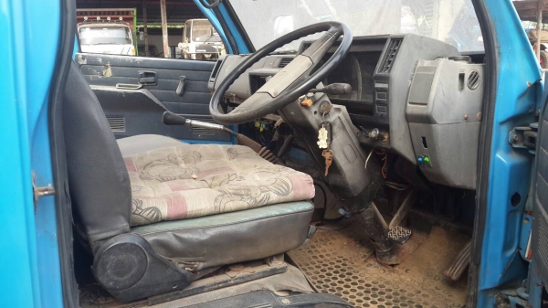 ขายด่วน 6ล้อเล็ก อีซูซุ100แรง ช่วงยาว4เมตรรถพร้อมใช้ทะเบียนม.79 ขายด่วน 6ล้อเล็ก อีซูซุ100แรง ช่วงยาว4เมตรรถพร้อมใช้ทะเบียนม.79