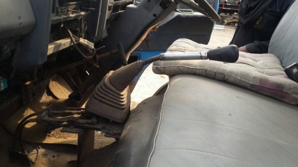 ขายด่วน 6ล้อเล็ก อีซูซุ100แรง ช่วงยาว4เมตรรถพร้อมใช้ทะเบียนม.79 ขายด่วน 6ล้อเล็ก อีซูซุ100แรง ช่วงยาว4เมตรรถพร้อมใช้ทะเบียนม.79