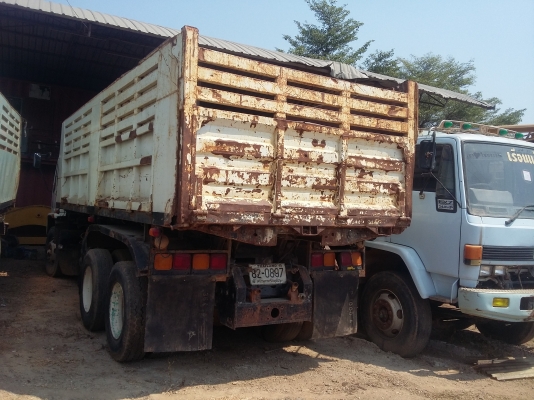 ขายรถ 10 ล้อดั้ม / ISUZU 4 คัน ( จะแยกคันหรือเหมาหมดก็ไดัครับ )