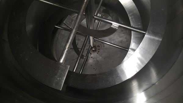 ขายถังเตนเลสจำนวน 5 ใบ ขายถังเตนเลสจำนวน 5 ใบ