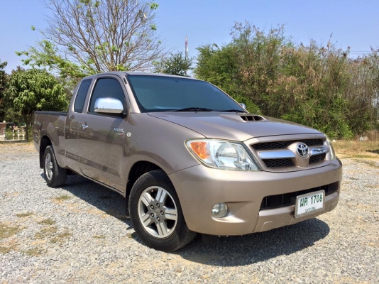 ขาย VIGO เครื่อง 2500 ตัว E แค๊ป  ปี 2006 - 2549  กระจกไฟฟ้า เครื่องเงียบ วิ่งดีเยี่ยม ช่างล่างแน่