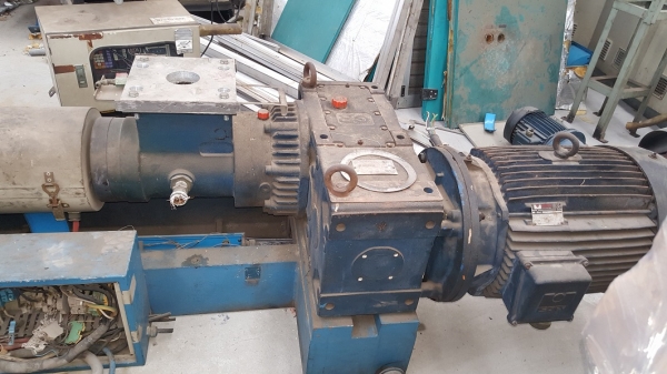 ขายเครื่องเอ็กตู๊ดใหลใยโพลีพร้อมเครื่องม้วนใย