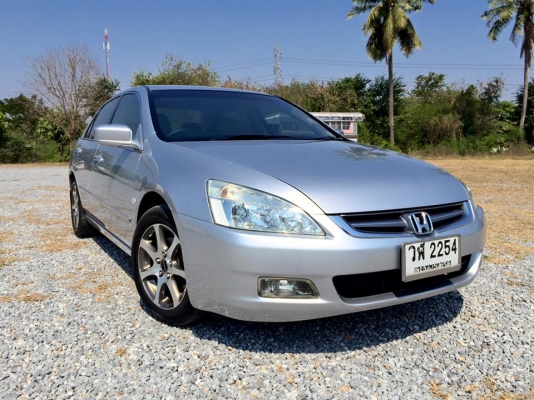 ขาย ACCORD เครื่อง 2400 รุ่น EL  i-VTEC  ปี 2003 - 2546  มี ABS - AIRBAG  กระจกปรับไฟฟ้า แอร์เย็น เครื่องเงียบ วิ่งนิ่ม