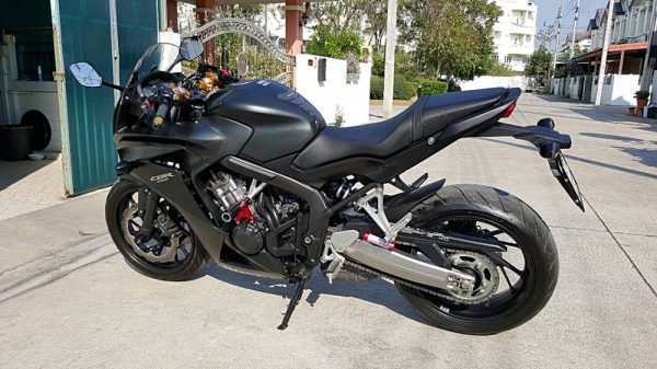 ขาย Honda CBR650F สภาพสวยๆพร้อมใช้ วิ่ง 11,000 แท้