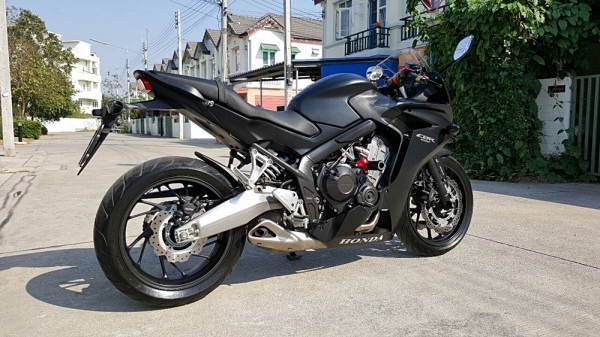 ขาย Honda CBR650F สภาพสวยๆพร้อมใช้ วิ่ง 11,000 แท้