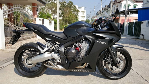 ขาย Honda CBR650F สภาพสวยๆพร้อมใช้ วิ่ง 11,000 แท้