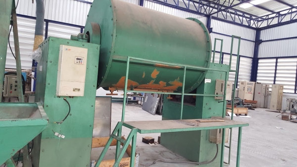 ขายเครื่องลำเลียงวัตถุดิบเครื่องผสมวัตถุดิบ