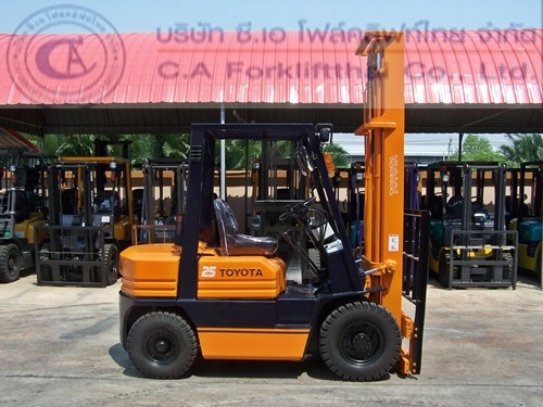 ขายรถ โฟล์คลิฟท์ TOYOTA รุ่น 5-FD25