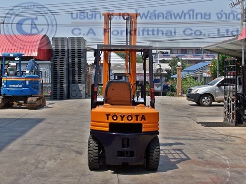 ขายรถ โฟล์คลิฟท์ TOYOTA รุ่น 5-FD25