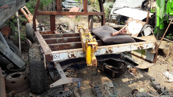 แชสซี ไมตี้  TOYOTA LN56 มีเฟืองท้ายช่วงล่างครบ พร้อมเล่มชุดโอน