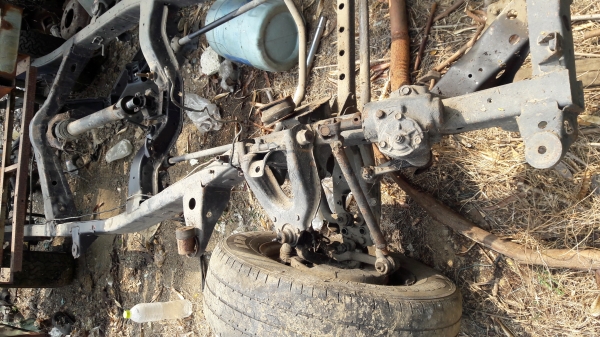 แชสซี ไมตี้  TOYOTA LN56 มีเฟืองท้ายช่วงล่างครบ พร้อมเล่มชุดโอน