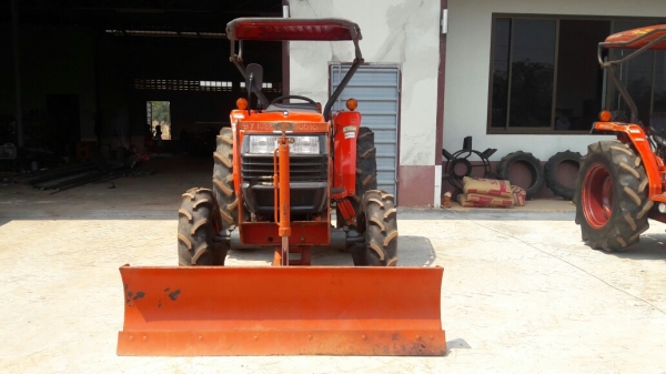 ขายรถไถคูโบต้าL4508diอุปดันหน้าผานห้า