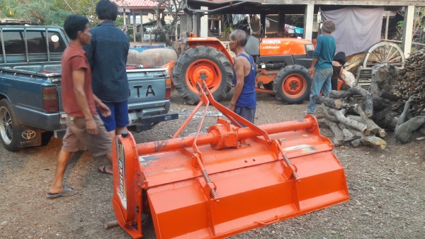 ขายรถไถคูโบต้าL4508diอุปดันหน้าผานห้า