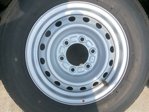 ขายล้อกะทะ15 6รู ยาง195R15 ปี 13 4 ล้อ5500 ขายล้อกะทะ15 6รู ยาง195R15 ปี 13 4 ล้อ5500