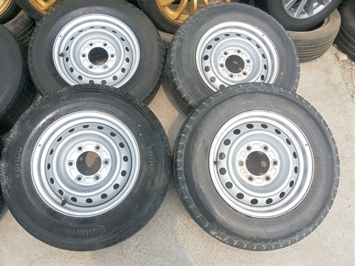 ขายล้อกะทะ15 6รู ยาง195R15   4 ล้อ4000