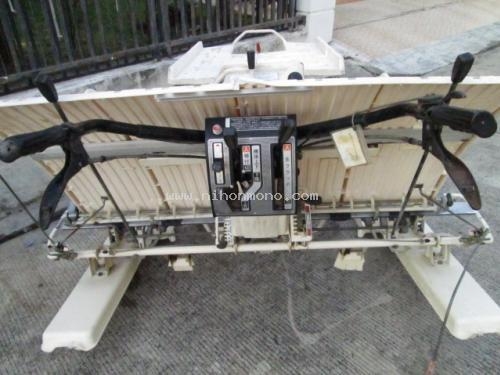 ขาย รถปลูกข้าวดำนาเดินตาม  KUBOTA  NS450 รหัสสินค้า : 14001582   Line ID: nihonmono  www.nihonmono.com