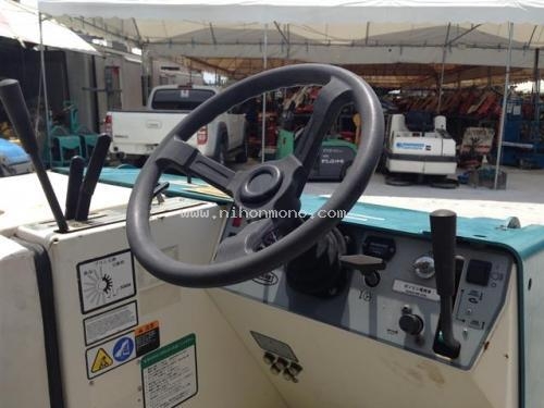 ขาย รถทำความสะอาด TENNANT 6400 รหัสสินค้า : 80802620 Line ID: nihonmono www.nihonmono.com ขาย รถทำความสะอาด TENNANT 6400 รหัสสินค้า : 80802620 Line ID: nihonmono www.nihonmono.com