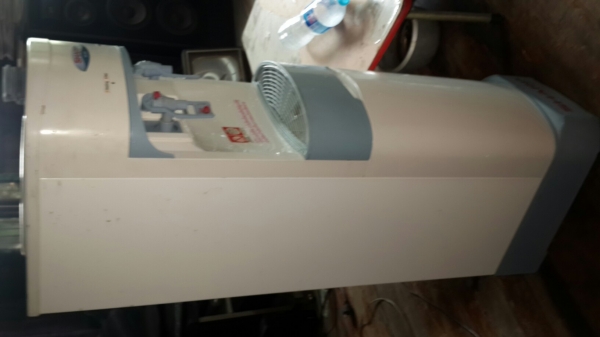 เครื่องทำน้ำร้อน เย็น sharp