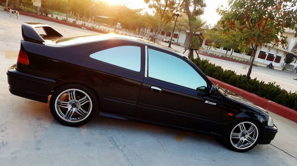 Civic Coupe 2 ประตู ปี99 ตัวท็อป เปลี่ยนเครื่อง D15b Vtec-3stage
