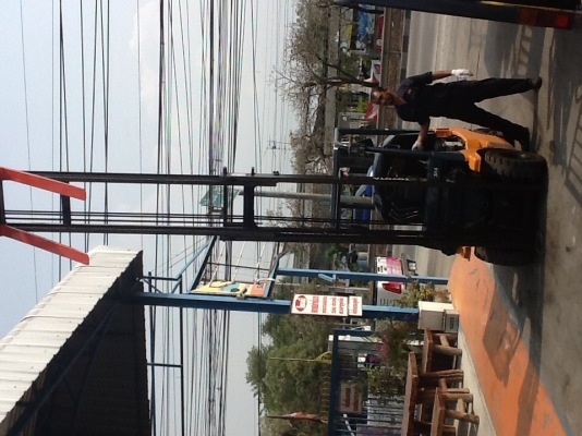 แหล่งรวมรถโฟลค์ลิฟท์งาเทฮิ้งค์ฟอร์คภาคตะวันออกงาเทงากระดกได้สำหรับตักยางก้อนยางถ้ายยางพาราและขี้ยาง