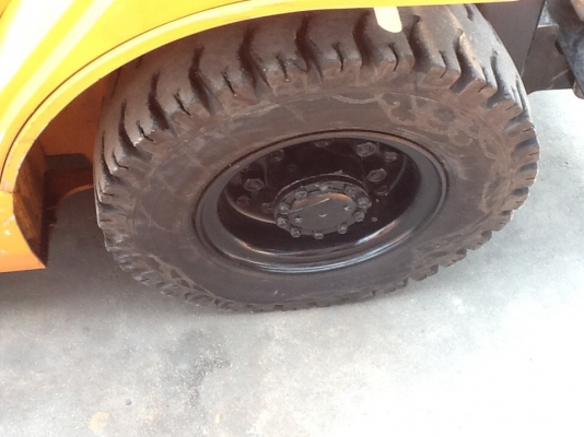 แหล่งรวมรถโฟลค์ลิฟท์งาเทฮิ้งค์ฟอร์คภาคตะวันออกงาเทงากระดกได้สำหรับตักยางก้อนยางถ้ายยางพาราและขี้ยาง