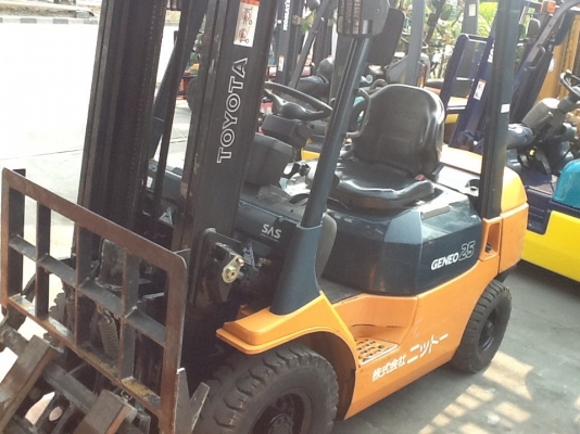 แหล่งรวมรถโฟลค์ลิฟท์งาเทฮิ้งค์ฟอร์คภาคตะวันออกงาเทงากระดกได้สำหรับตักยางก้อนยางถ้ายยางพาราและขี้ยาง